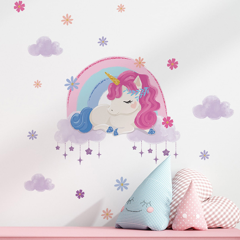 Baby Unicorn Nursery - Karikatür sevimli tek boynuzlu at aydınlık